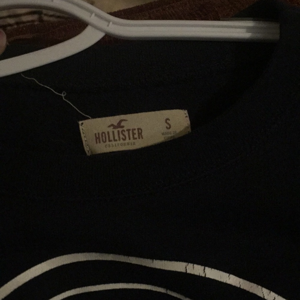 sweater - Picture 2 of 2